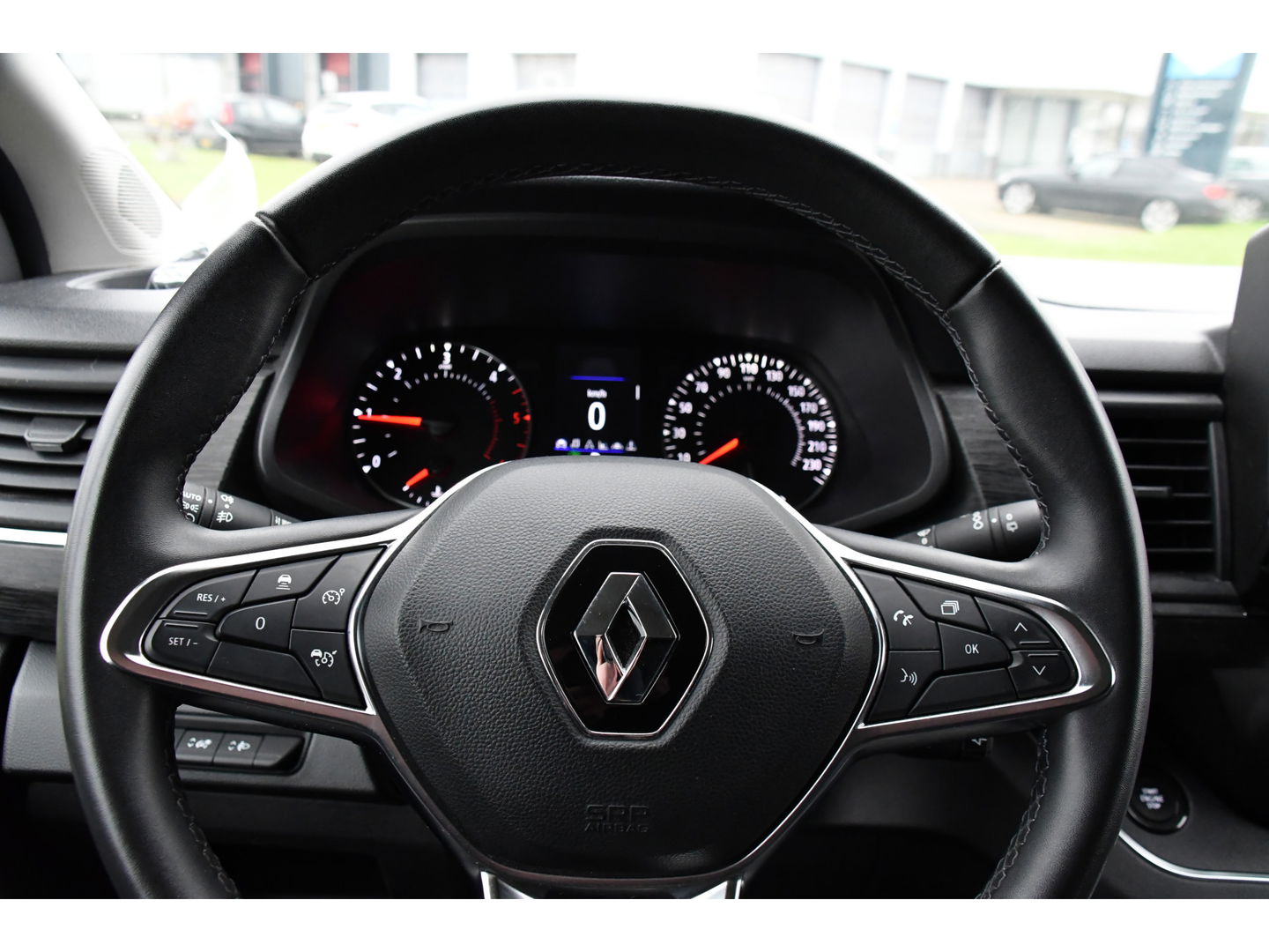 Renault Trafic 2.0 dCi 170 L1H1 Luxe Black Edition Adaptieve Cruise, Camera, Carplay, 170pk, Automaat, LED, Clima, Stoelverwarming, Multimedia, Uniek!