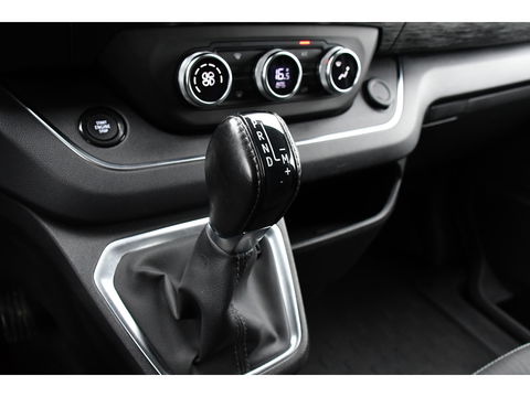 Renault Trafic 2.0 dCi 170 L1H1 Luxe Black Edition Adaptieve Cruise, Camera, Carplay, 170pk, Automaat, LED, Clima, Stoelverwarming, Multimedia, Uniek!