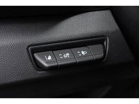 Renault Trafic 2.0 dCi 170 L1H1 Luxe Black Edition Adaptieve Cruise, Camera, Carplay, 170pk, Automaat, LED, Clima, Stoelverwarming, Multimedia, Uniek!