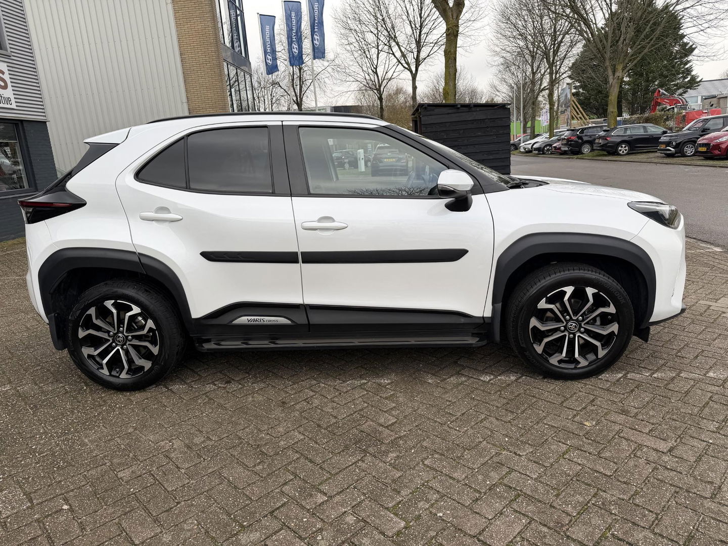 Toyota Yaris Cross 1.5 Hybrid 115 Dynamic sidesteps l Camera l Navigatie