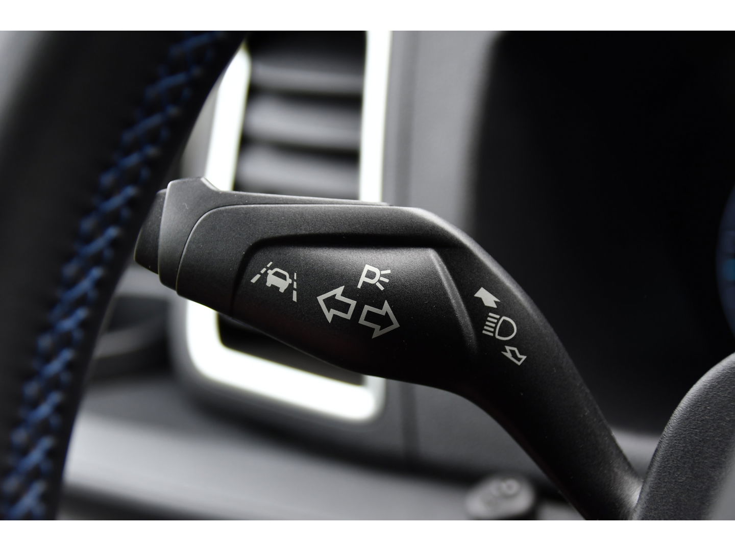 Ford Transit Custom 320 2.0 TDCI DC L2H1 MS-RT Adaptieve Cruise, Camera, 185PK, Carplay, Multimedia, Trekhaak, Automaat, 2 x Schuifdeur, UNIEK!