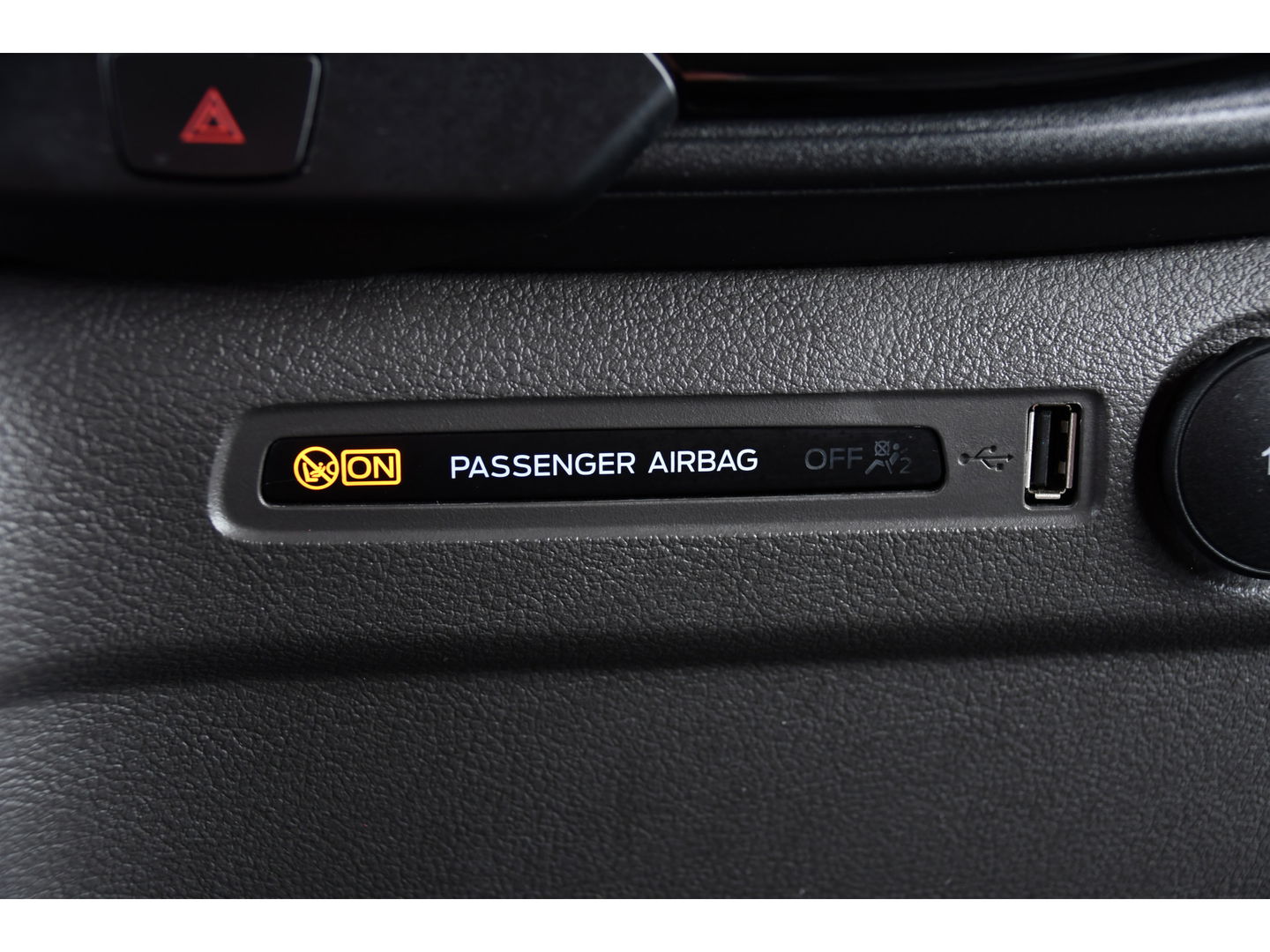 Ford Transit Custom 320 2.0 TDCI DC L2H1 MS-RT Adaptieve Cruise, Camera, 185PK, Carplay, Multimedia, Trekhaak, Automaat, 2 x Schuifdeur, UNIEK!