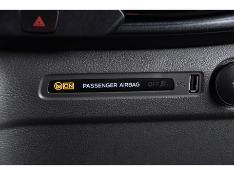 Ford Transit Custom 320 2.0 TDCI DC L2H1 MS-RT Adaptieve Cruise, Camera, 185PK, Carplay, Multimedia, Trekhaak, Automaat, 2 x Schuifdeur, UNIEK!