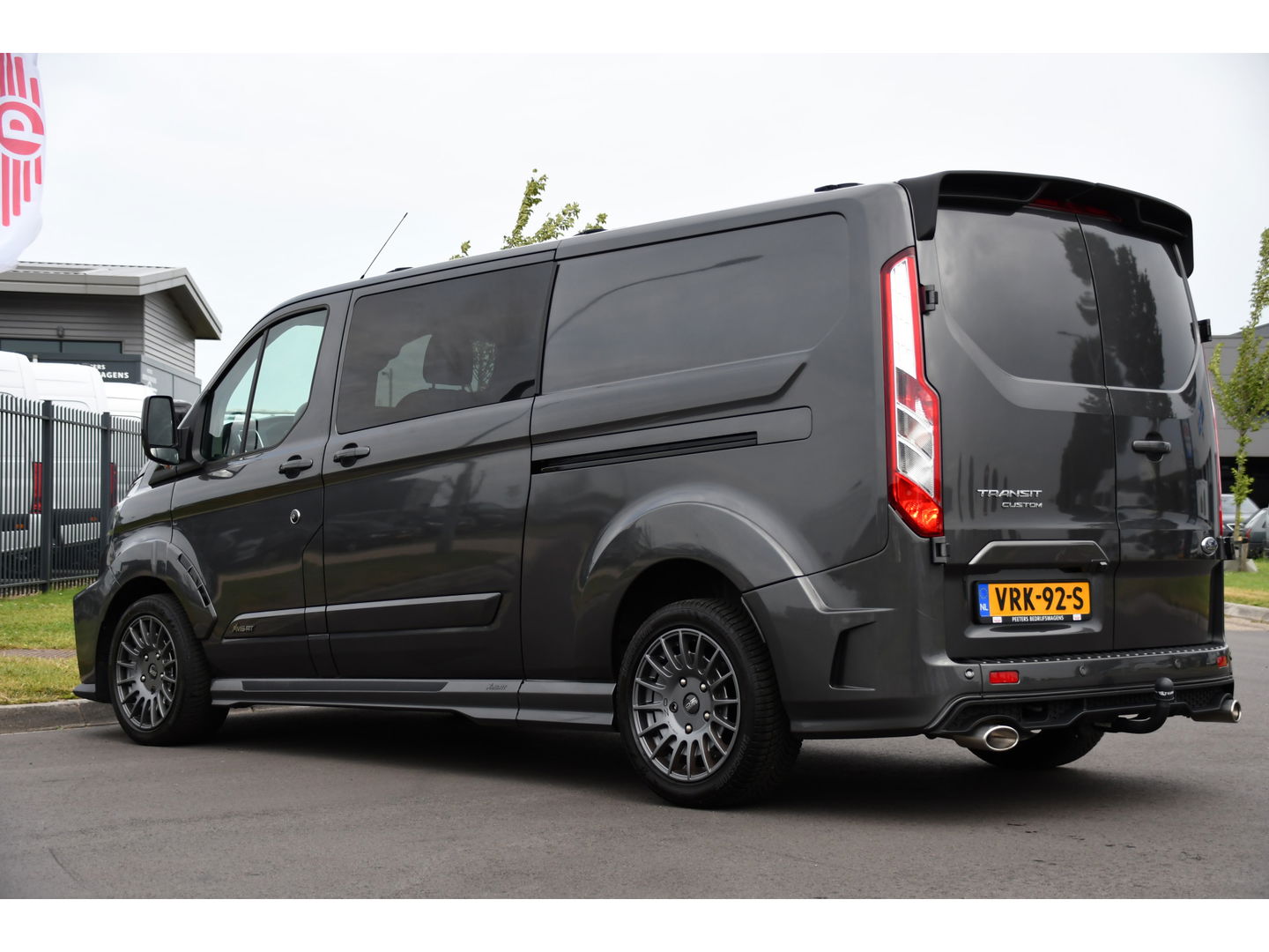 Ford Transit Custom 320 2.0 TDCI DC L2H1 MS-RT Adaptieve Cruise, Camera, 185PK, Carplay, Multimedia, Trekhaak, Automaat, 2 x Schuifdeur, UNIEK!