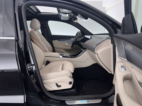 Mercedes-Benz EQC 400 4MATIC Business Solution 80 kWh (3-Fase) {SOH-93%} (INCL-BTW) *AUT | SUNROOF | WIDE-SCREEN-DIGI-COCKPIT | MEMORY-PACK | SURROUND-VIEW | KEYLESS | ARTICO-FULL-LEATHER | SPORT-SEATS | DAB+ | 19 ''*