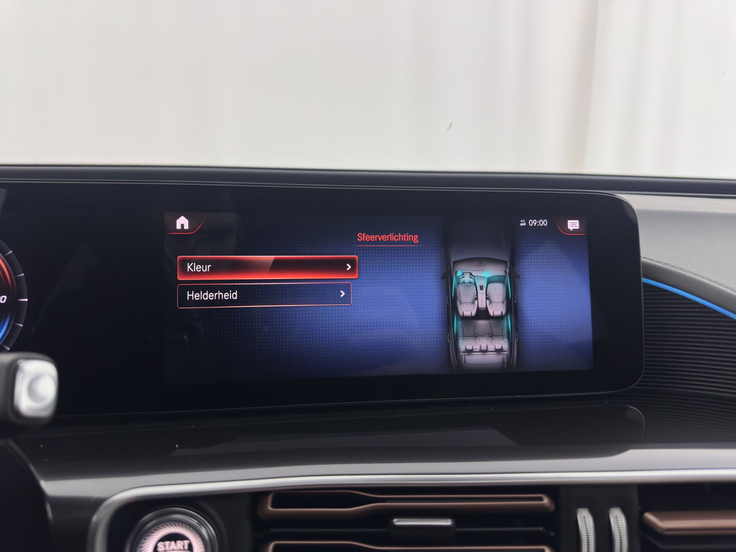 Mercedes-Benz EQC 400 4MATIC Business Solution 80 kWh (3-Fase) {SOH-93%} (INCL-BTW) *AUT | SUNROOF | WIDE-SCREEN-DIGI-COCKPIT | MEMORY-PACK | SURROUND-VIEW | KEYLESS | ARTICO-FULL-LEATHER | SPORT-SEATS | DAB+ | 19 ''*