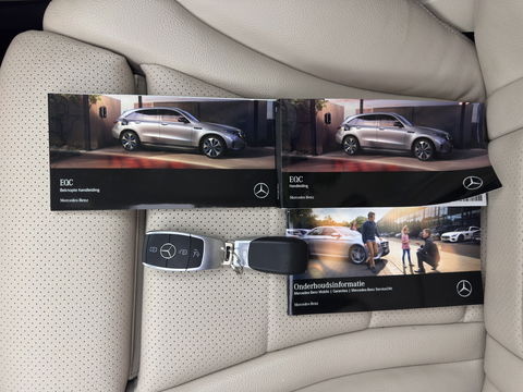 Mercedes-Benz EQC 400 4MATIC Business Solution 80 kWh (3-Fase) {SOH-93%} (INCL-BTW) *AUT | SUNROOF | WIDE-SCREEN-DIGI-COCKPIT | MEMORY-PACK | SURROUND-VIEW | KEYLESS | ARTICO-FULL-LEATHER | SPORT-SEATS | DAB+ | 19 ''*