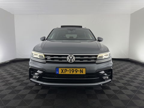 Volkswagen Tiguan Allspace 1.5 TSI R-line Highline Business (7-Pers.) (INCL-BTW) Aut * PANO | NAVI-FULLMAP | XENON | ALCANTARA | HEATED-ERGONOMIC-SPORTSEATS | KEYLESS | PRIVACY-GLASS | CAMERA | DAB | DIGI-COCKPIT | PDC | TOWBAR | ECC | 19"ALU*