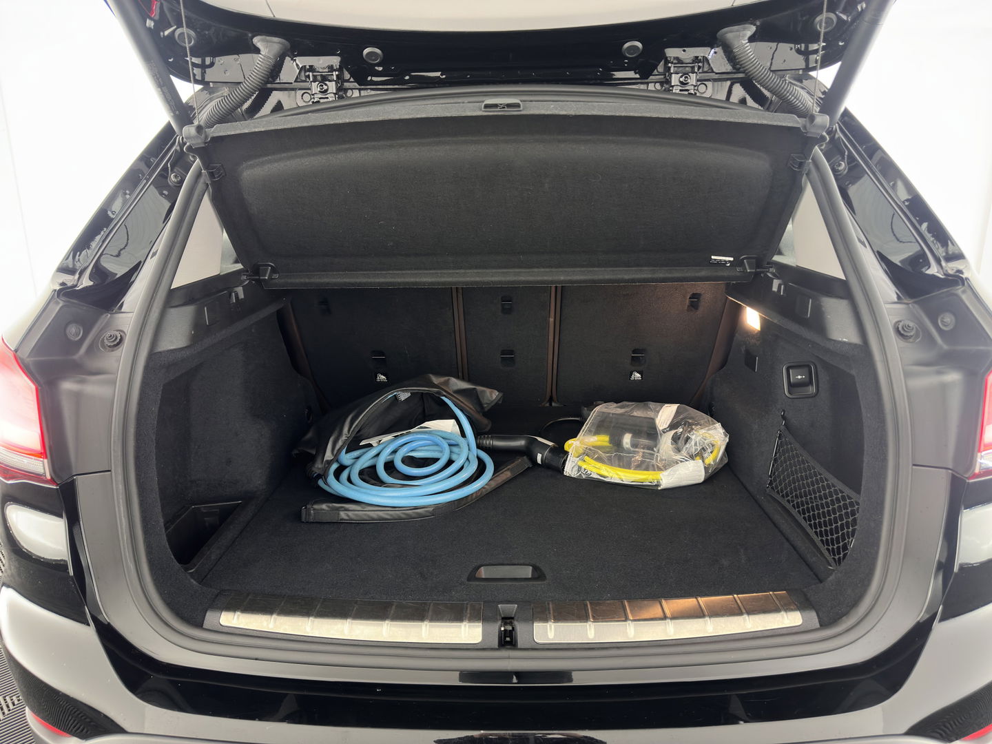 BMW X1 xDrive25e X-Line eDrive Edition AWD (Plug-In) (INCL-BTW) Aut * LUXURY-LEATHER | HEAD-UP | LEATHER-FABRIC | FULL-LED | NAVI-FULLMAP | HEATED-SPORTSEATS | AMBIENT-LIGHT |  ECC | PDC |  18''ALU*