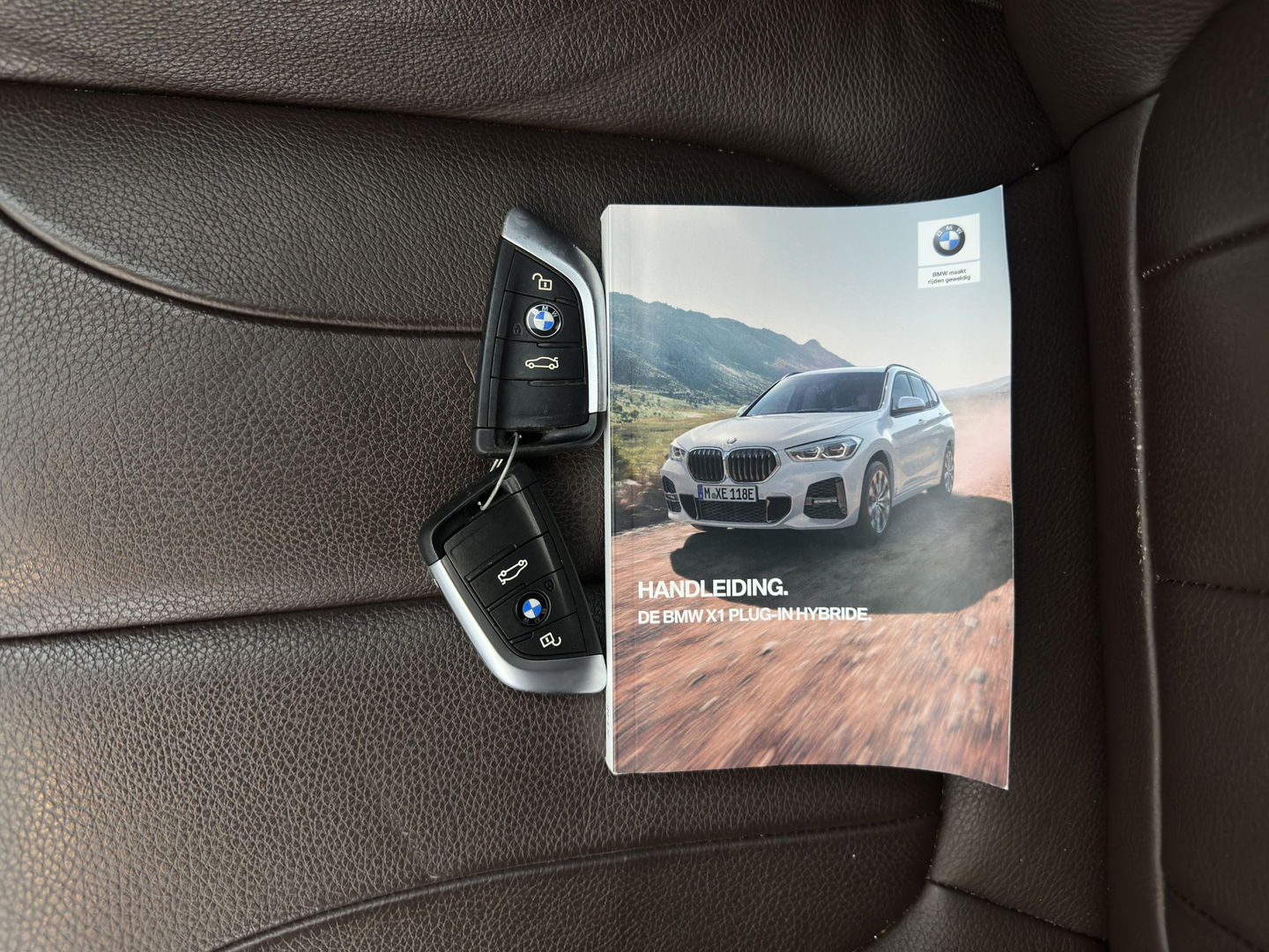 BMW X1 xDrive25e X-Line eDrive Edition AWD (Plug-In) (INCL-BTW) Aut * LUXURY-LEATHER | HEAD-UP | LEATHER-FABRIC | FULL-LED | NAVI-FULLMAP | HEATED-SPORTSEATS | AMBIENT-LIGHT |  ECC | PDC |  18''ALU*