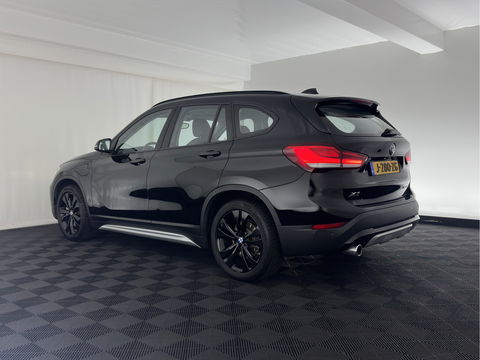 BMW X1 xDrive25e X-Line eDrive Edition AWD (Plug-In) (INCL-BTW) Aut * LUXURY-LEATHER | HEAD-UP | LEATHER-FABRIC | FULL-LED | NAVI-FULLMAP | HEATED-SPORTSEATS | AMBIENT-LIGHT |  ECC | PDC |  18''ALU*