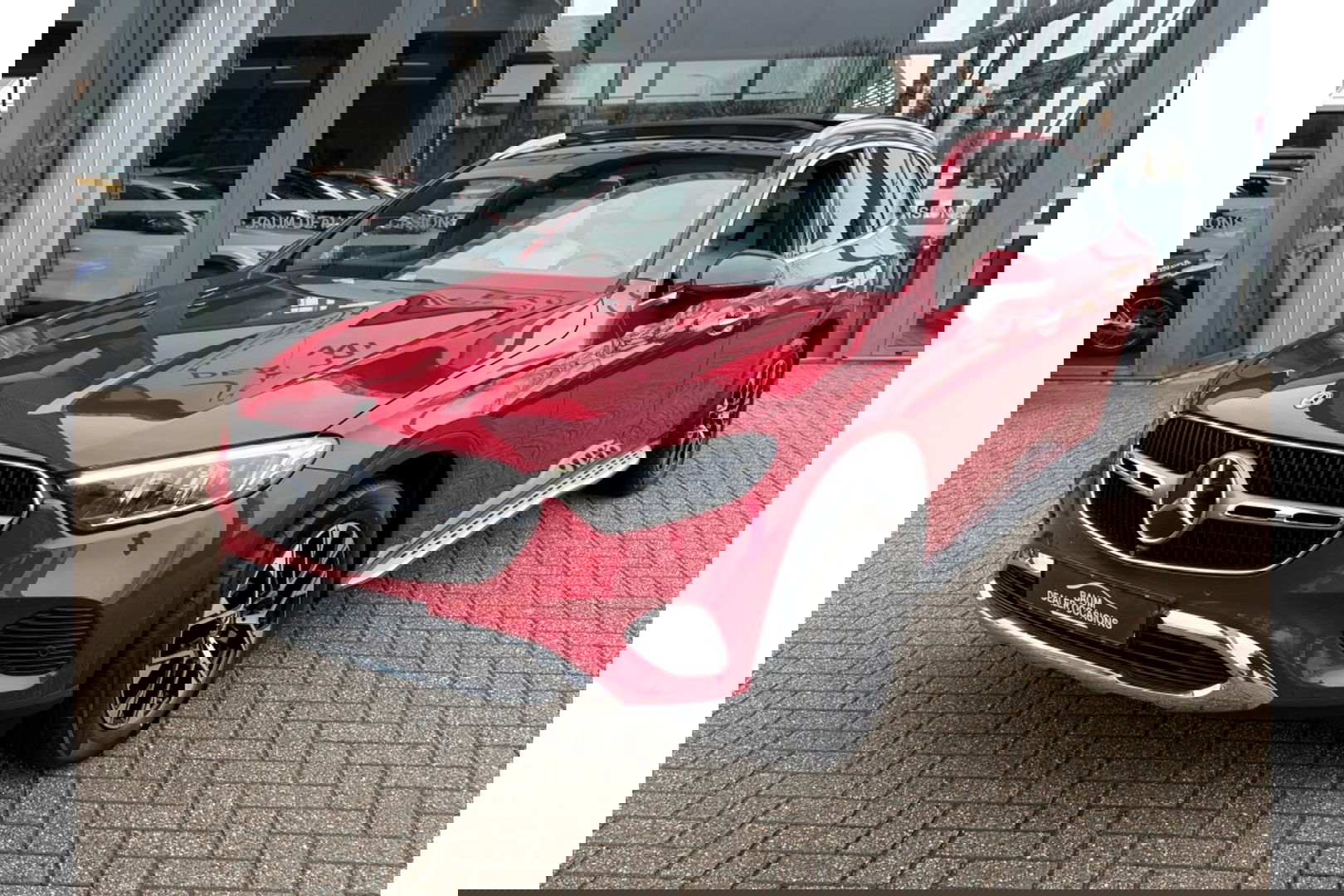 Mercedes-Benz GLC 300DE 4MATIC AMG LINE PANORAMA LEER NAVI PDC360GR.