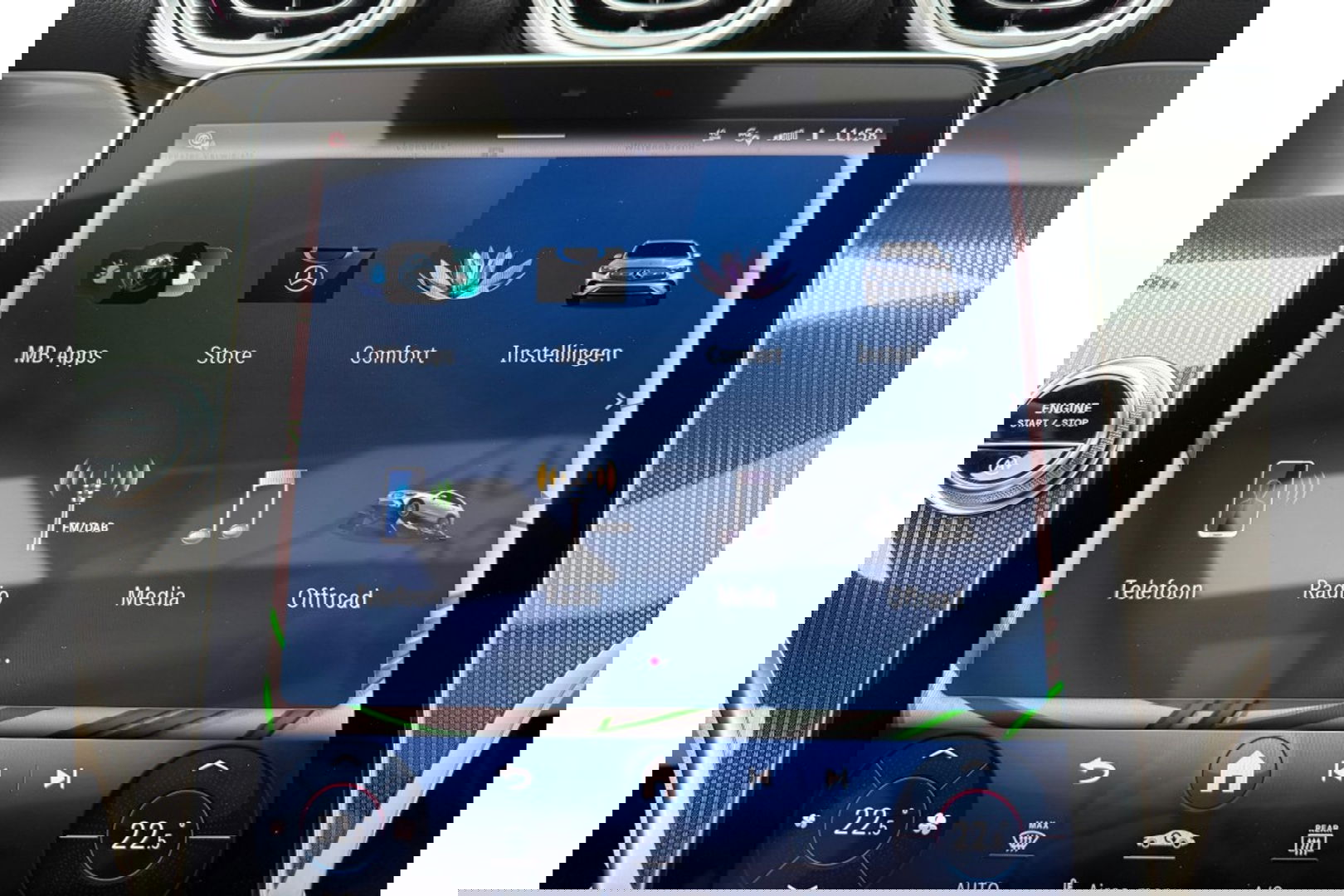 Mercedes-Benz GLC 300DE 4MATIC AMG LINE PANORAMA LEER NAVI PDC360GR.