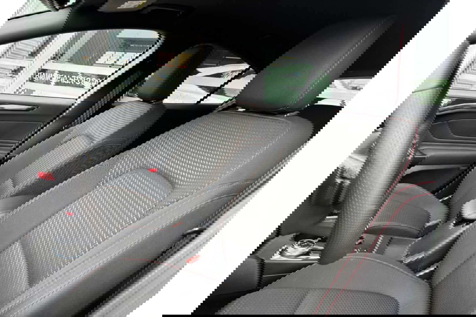 Ford Focus 1.0 ECOBOOST ST-LINE AUTOMAAT NAVI PDC-CAMERA WINTERPACK.