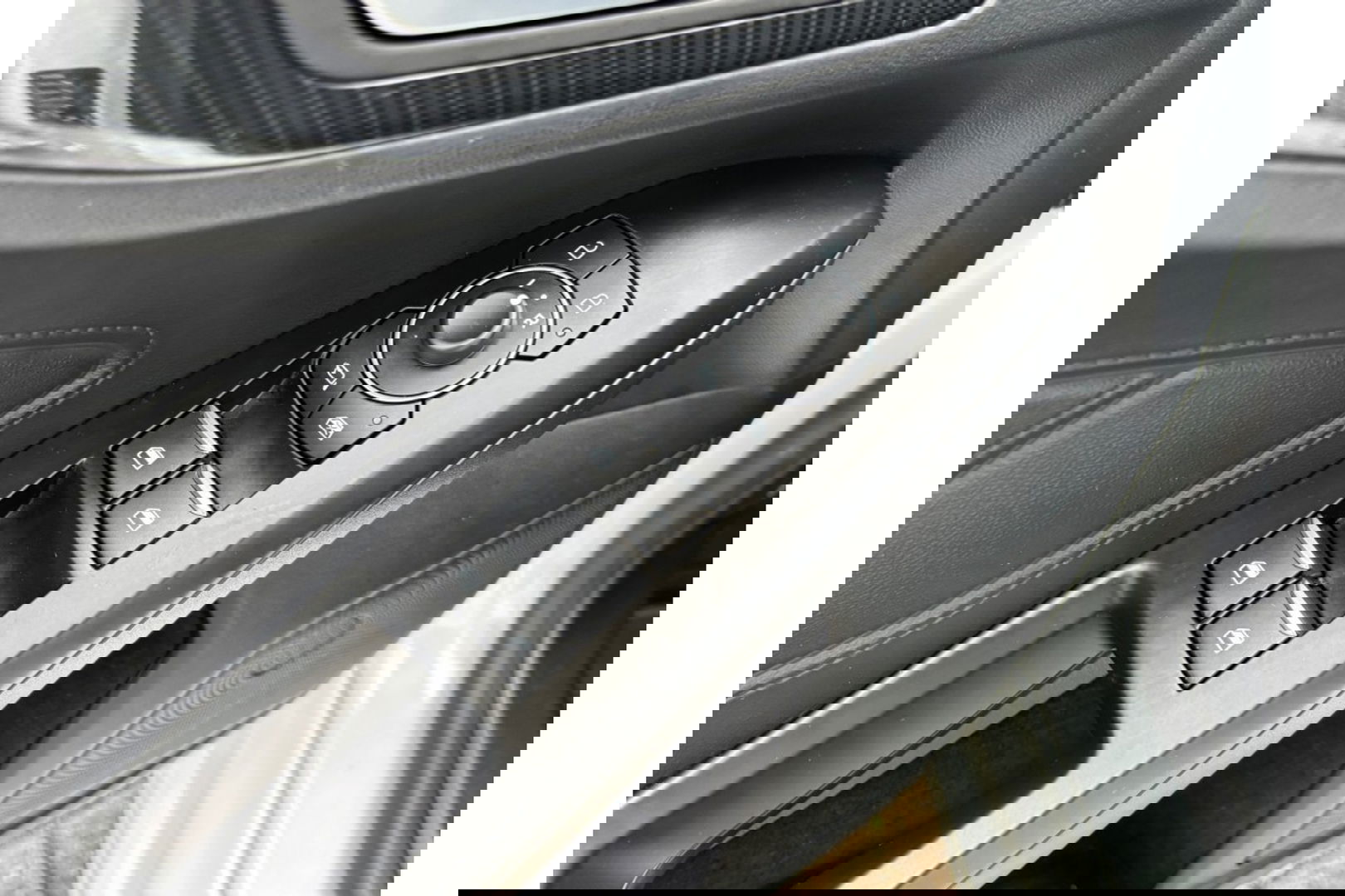 Ford Focus 1.0 ECOBOOST ST-LINE AUTOMAAT NAVI PDC-CAMERA WINTERPACK.