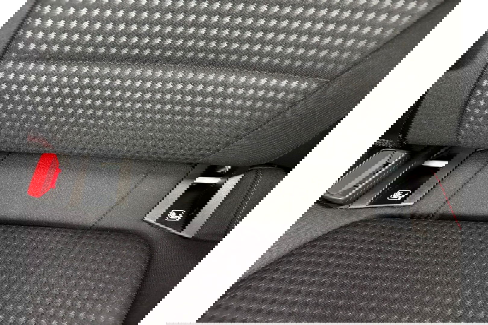 Ford Focus 1.0 ECOBOOST ST-LINE AUTOMAAT NAVI PDC-CAMERA WINTERPACK.