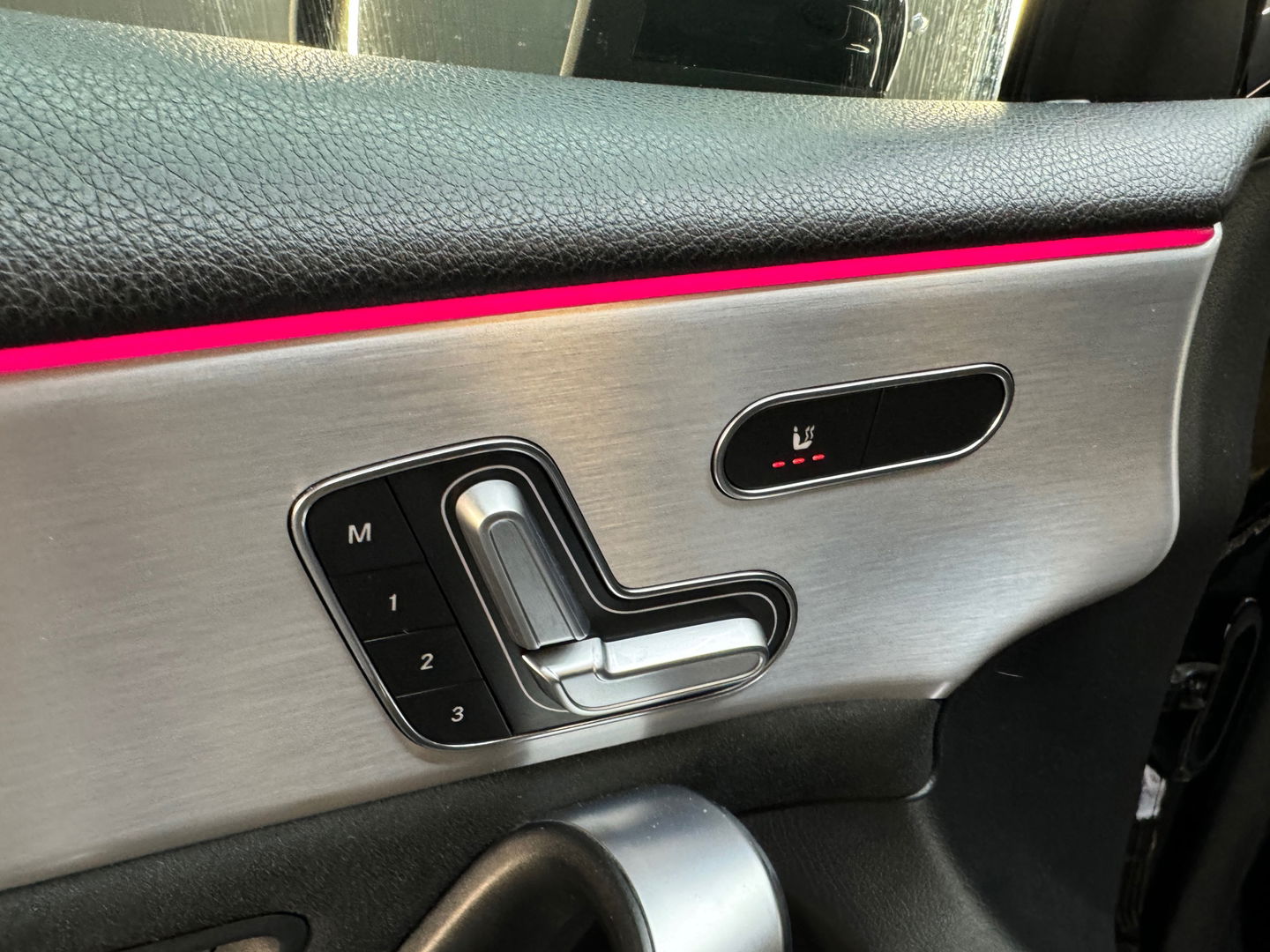 Mercedes-Benz A-Klasse AMG 35 4M Pano|Memory|Burmester|Kuip