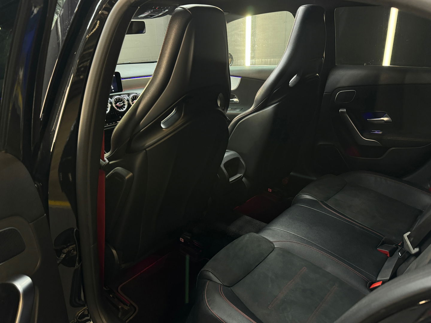 Mercedes-Benz A-Klasse AMG 35 4M Pano|Memory|Burmester|Kuip