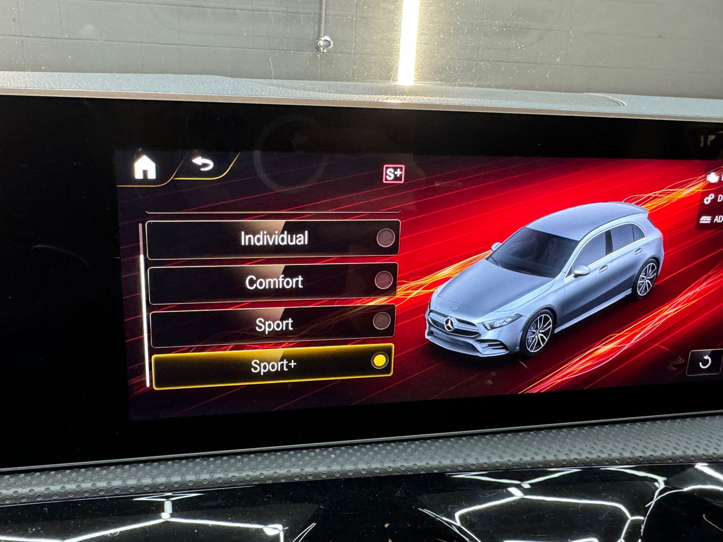 Mercedes-Benz A-Klasse AMG 35 4M Pano|Memory|Burmester|Kuip