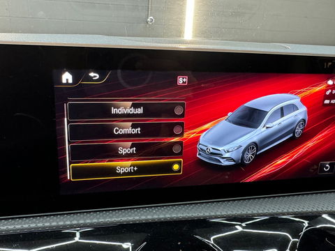 Mercedes-Benz A-Klasse AMG 35 4M Pano|Memory|Burmester|Kuip