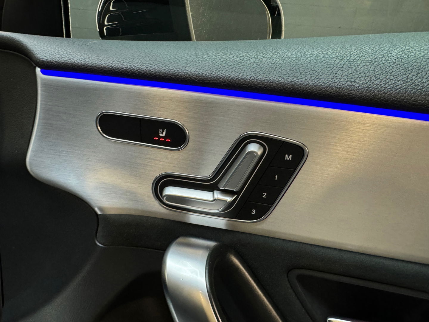 Mercedes-Benz A-Klasse AMG 35 4M Pano|Memory|Burmester|Kuip