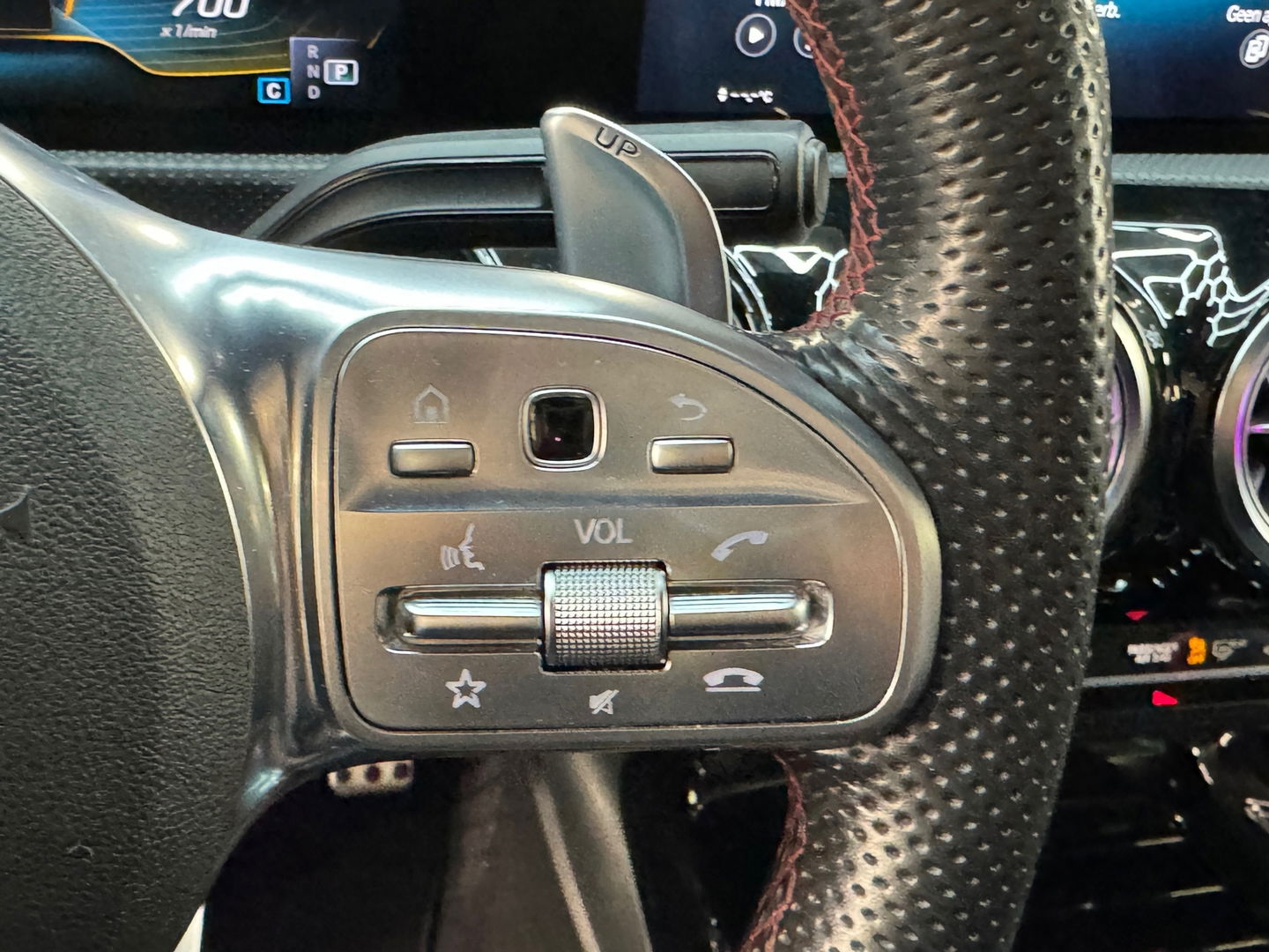 Mercedes-Benz A-Klasse AMG 35 4M Pano|Memory|Burmester|Kuip