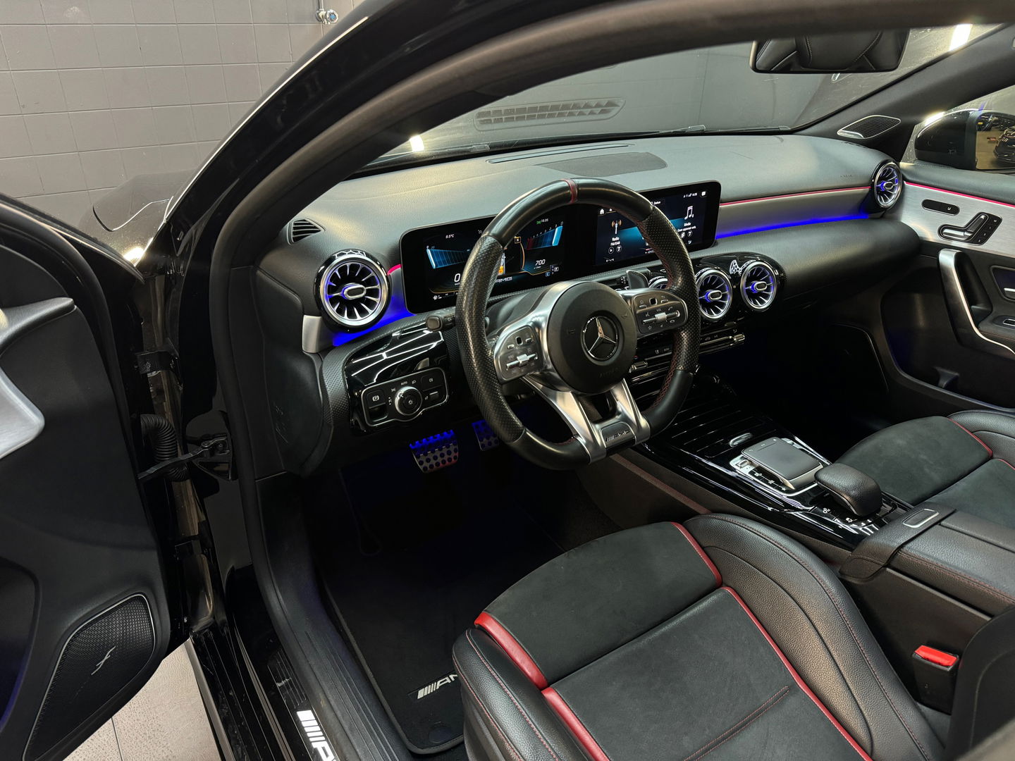 Mercedes-Benz A-Klasse AMG 35 4M Pano|Memory|Burmester|Kuip