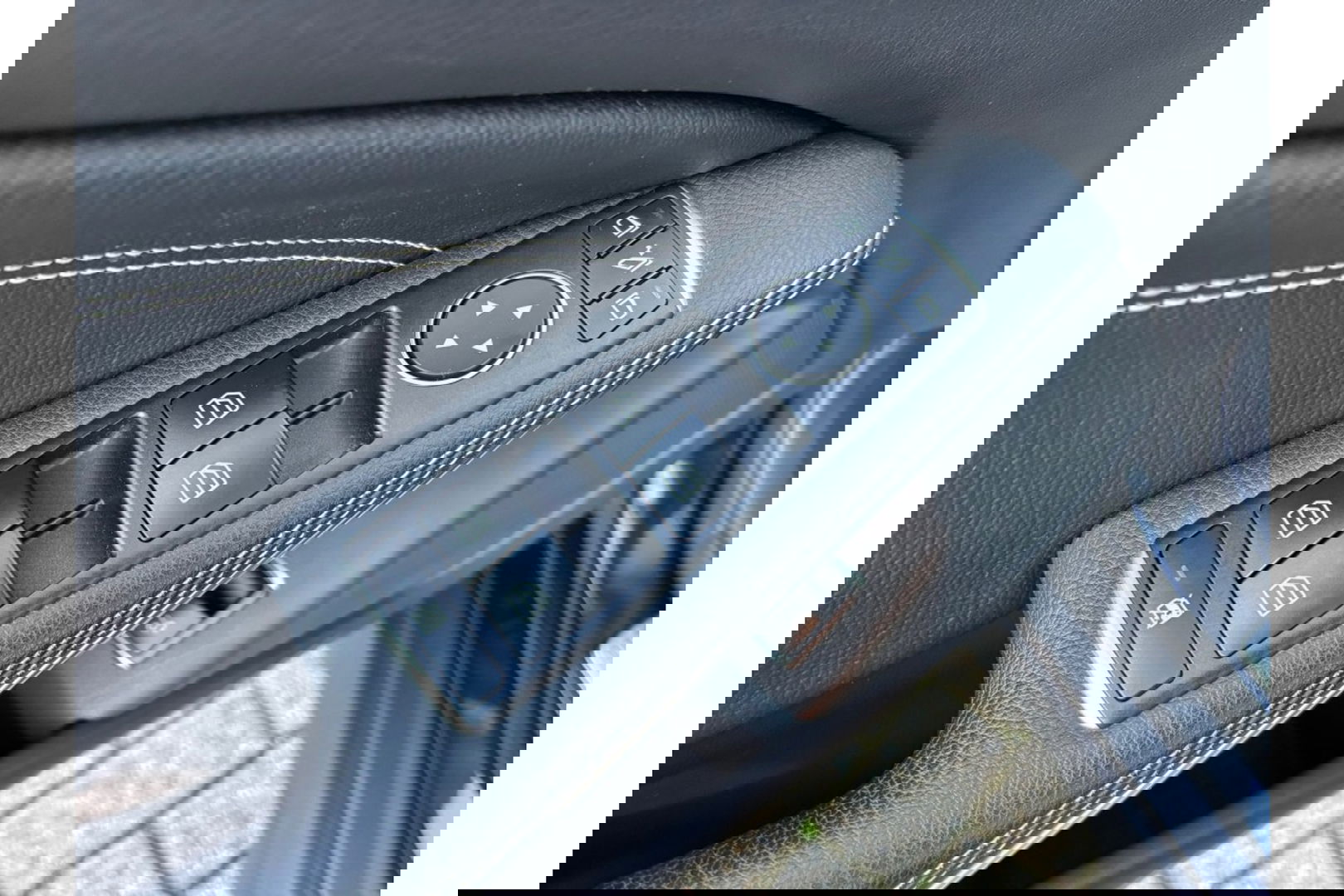 Mercedes-Benz GLA 200 PREMIUM PLUS AUTOMAAT PANORAMA AIRCO NAVI PDC.