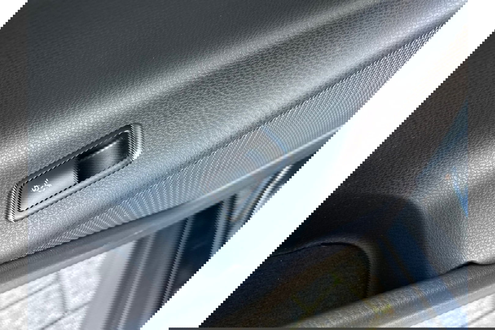 Mercedes-Benz GLA 200 PREMIUM PLUS AUTOMAAT PANORAMA AIRCO NAVI PDC.