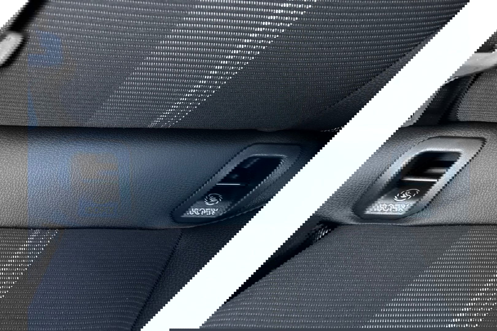 Mercedes-Benz GLA 200 PREMIUM PLUS AUTOMAAT PANORAMA AIRCO NAVI PDC.