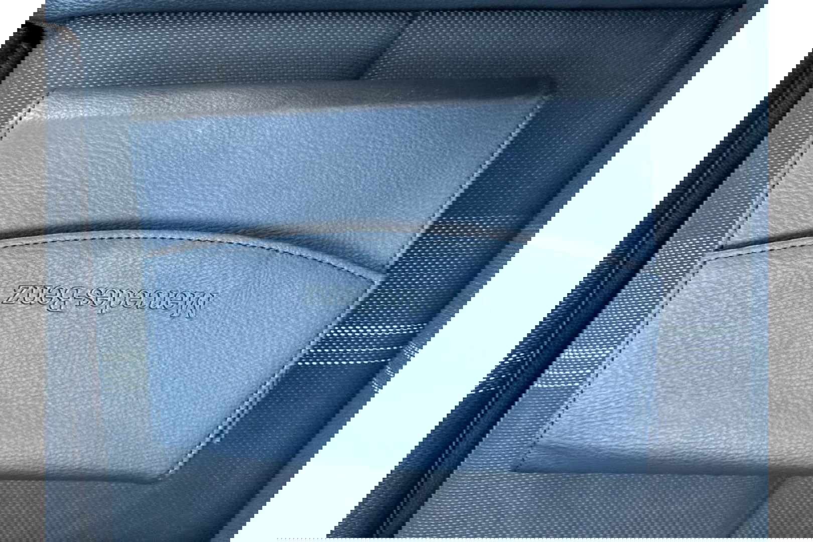 Mercedes-Benz GLA 200 PREMIUM PLUS AUTOMAAT PANORAMA AIRCO NAVI PDC.