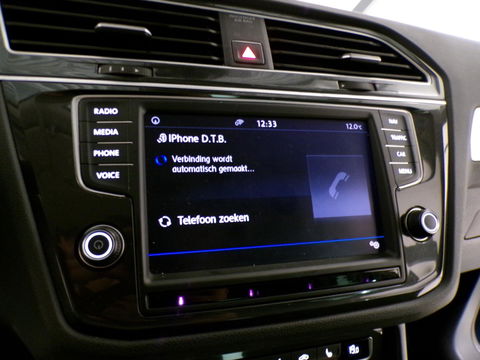 Volkswagen Tiguan 1.4 TSI ACT Connected Series "Automaat" Apple-Carplay Stoelverwarming Navigatie Bluetooth Lane-Assist