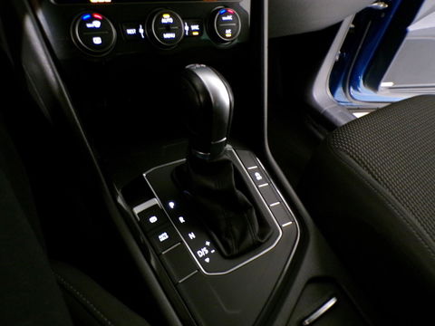 Volkswagen Tiguan 1.4 TSI ACT Connected Series "Automaat" Apple-Carplay Stoelverwarming Navigatie Bluetooth Lane-Assist