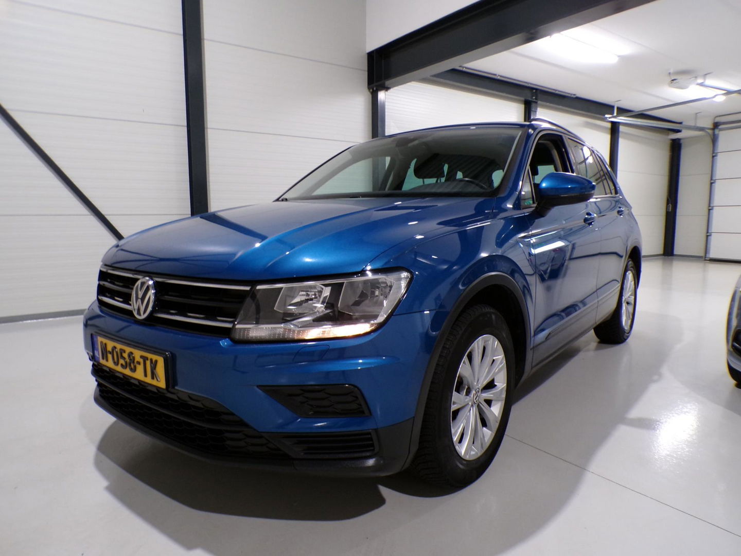 Volkswagen Tiguan 1.4 TSI ACT Connected Series "Automaat" Apple-Carplay Stoelverwarming Navigatie Bluetooth Lane-Assist