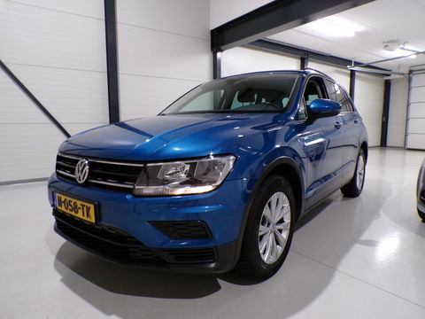 Volkswagen Tiguan 1.4 TSI ACT Connected Series "Automaat" Apple-Carplay Stoelverwarming Navigatie Bluetooth Lane-Assist