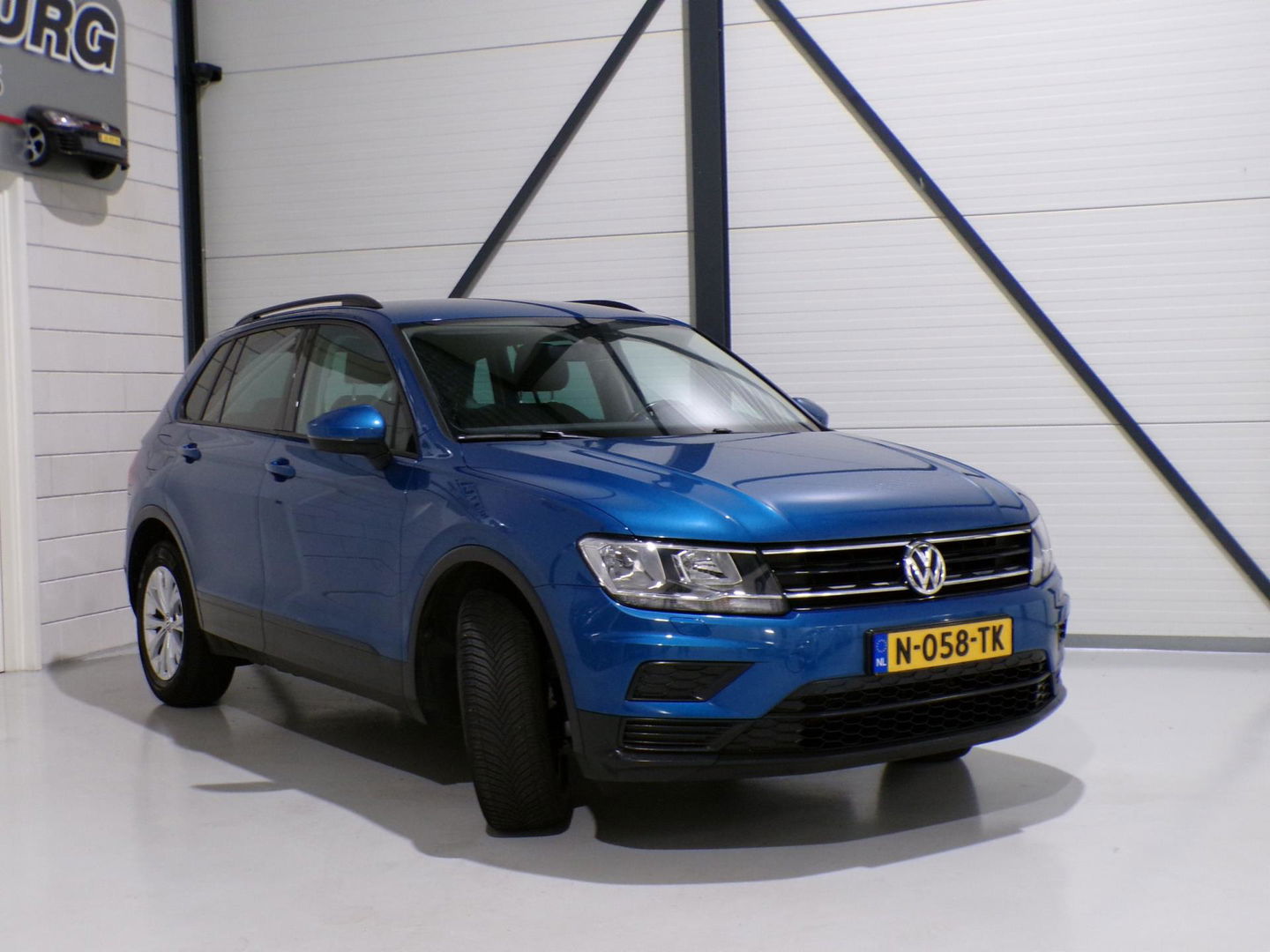 Volkswagen Tiguan 1.4 TSI ACT Connected Series "Automaat" Apple-Carplay Stoelverwarming Navigatie Bluetooth Lane-Assist