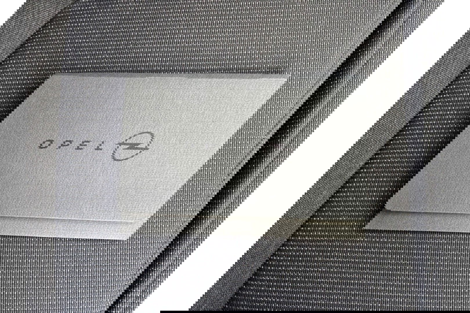 Opel Crossland 1.2 TURBO LEVEL 3 AUTOMAAT AIRCO NAVI PDC-CAMERA.