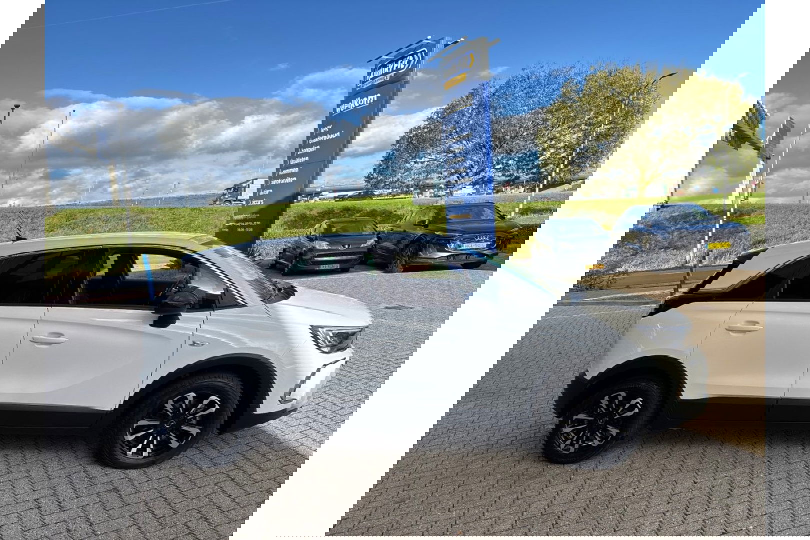 Opel Crossland 1.2 TURBO LEVEL 3 AUTOMAAT AIRCO NAVI PDC-CAMERA.