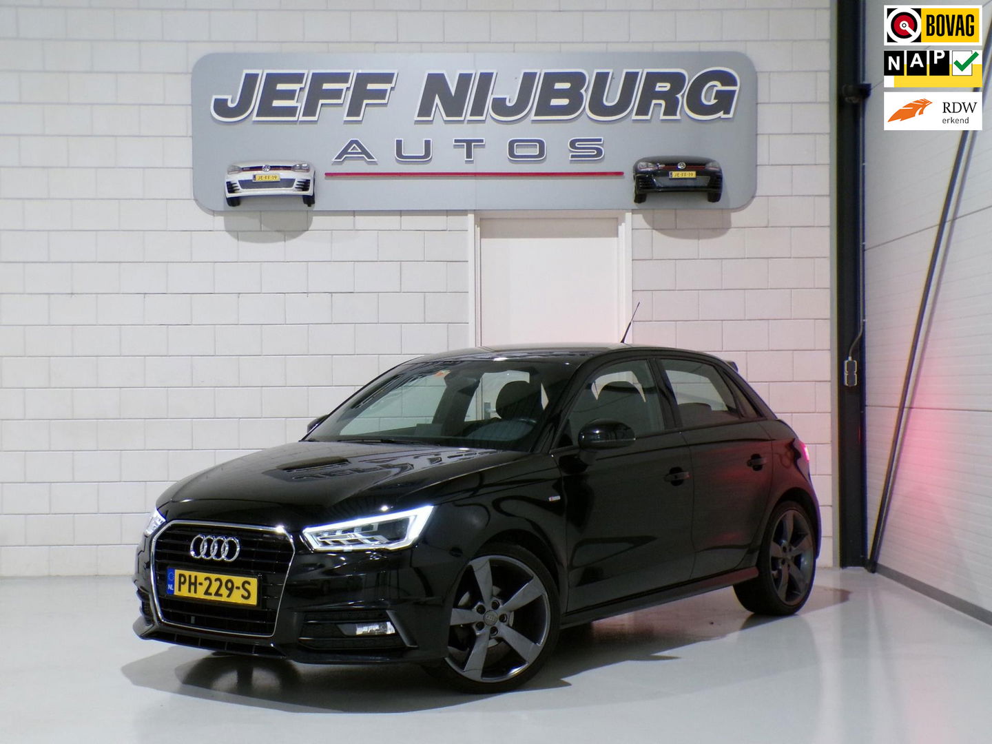 Audi A1 Sportback 1.0 TFSI Sport S line Edition "Origineel NL!" 2x S-Line! Full-LED 18"Velgen Navigatie Bluetooth Airco Leer