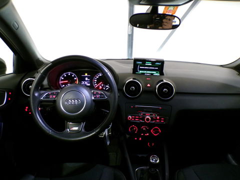 Audi A1 Sportback 1.0 TFSI Sport S line Edition "Origineel NL!" 2x S-Line! Full-LED 18"Velgen Navigatie Bluetooth Airco Leer