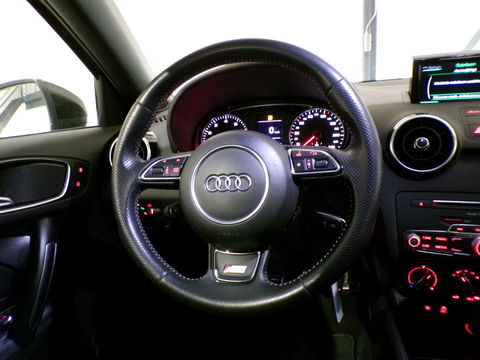 Audi A1 Sportback 1.0 TFSI Sport S line Edition "Origineel NL!" 2x S-Line! Full-LED 18"Velgen Navigatie Bluetooth Airco Leer