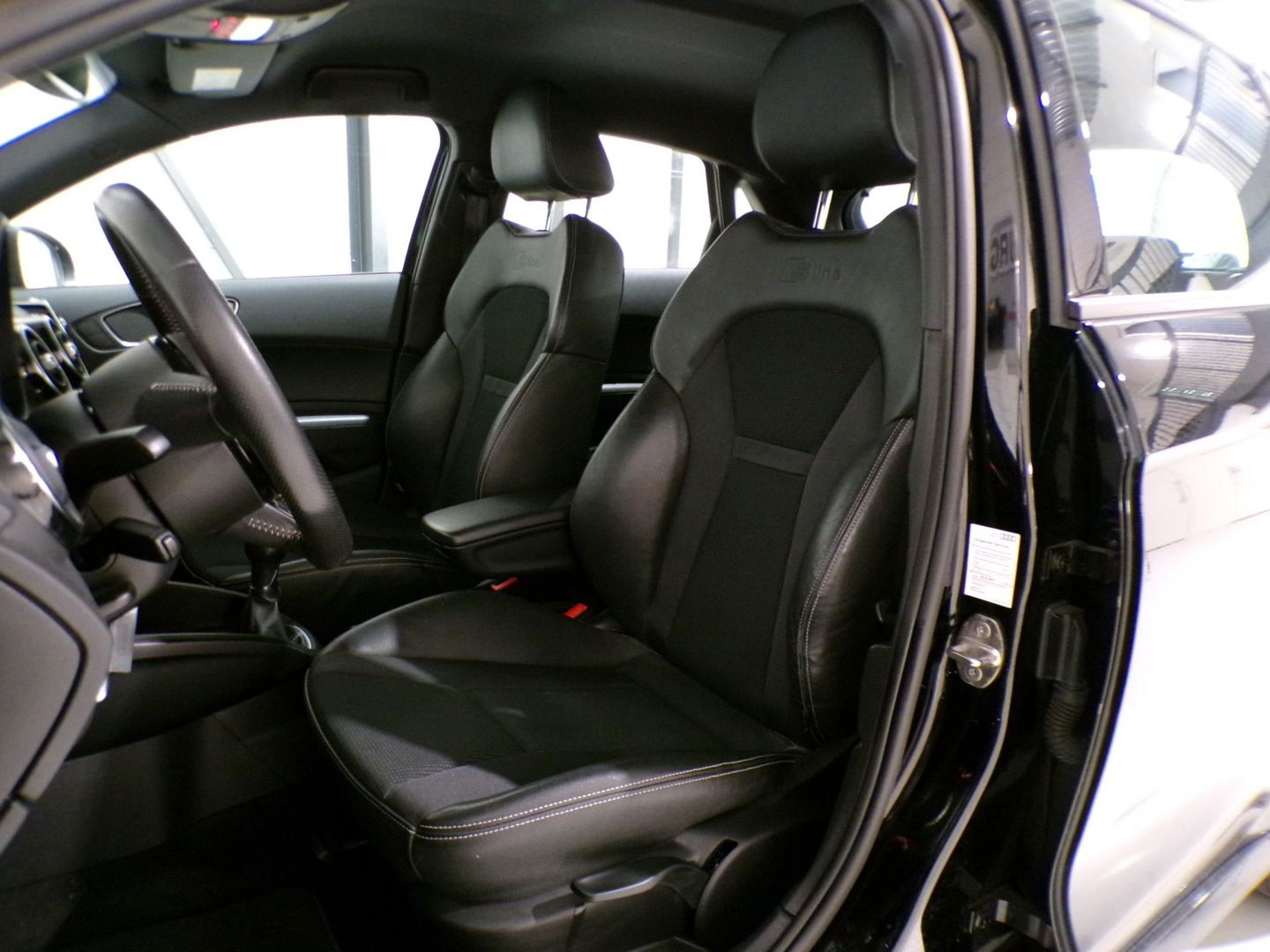 Audi A1 Sportback 1.0 TFSI Sport S line Edition "Origineel NL!" 2x S-Line! Full-LED 18"Velgen Navigatie Bluetooth Airco Leer