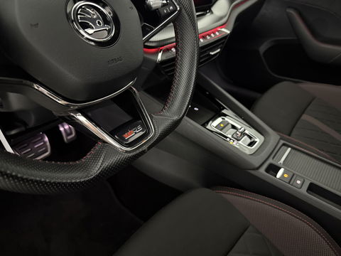 Škoda Octavia Combi VRS iV 1.4 eTsi 245PK | SOH 93% | Pano | HuD | Sfeer | Stoel/Stuur verw. | Virtual | Adap. Cruise | Carplay | Camera | Canton Audio