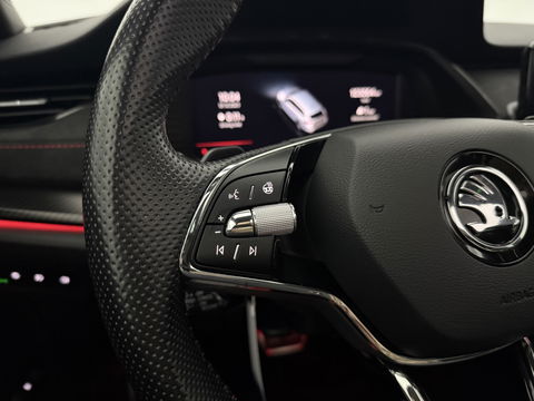 Škoda Octavia Combi VRS iV 1.4 eTsi 245PK | SOH 93% | Pano | HuD | Sfeer | Stoel/Stuur verw. | Virtual | Adap. Cruise | Carplay | Camera | Canton Audio