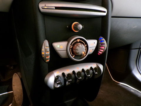 MINI Mini 1.6 JCW Cooper Camden "Origineel NL!" John Cooper Works Xenon Harman-Kardon Bluetooth Navigatie Airco 17" Nieuwe-APK