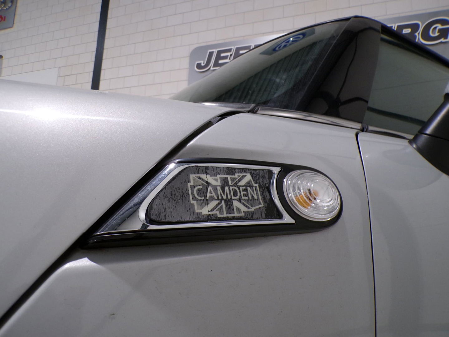 MINI Mini 1.6 JCW Cooper Camden "Origineel NL!" John Cooper Works Xenon Harman-Kardon Bluetooth Navigatie Airco 17" Nieuwe-APK