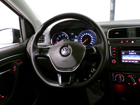 Volkswagen Polo 1.2 TSI Comfortline "1e eigenaar" Bluetooth Cruise-control Airco 4-Seizoenen banden Garantie Rijklaar-prijs