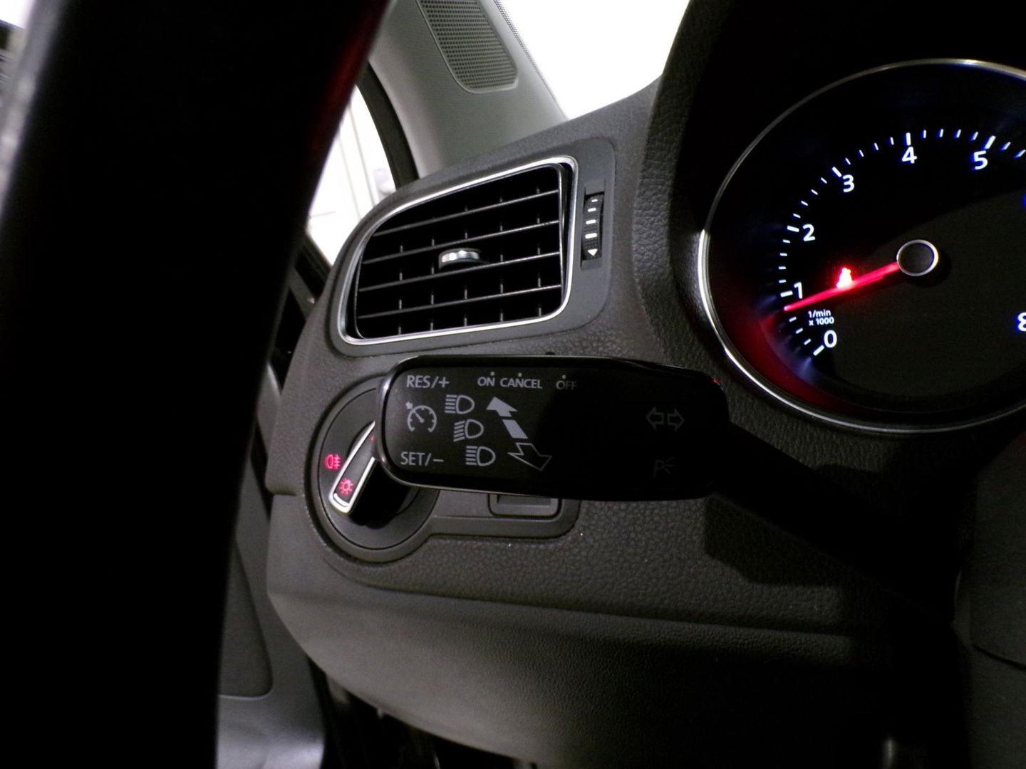 Volkswagen Polo 1.2 TSI Comfortline "1e eigenaar" Bluetooth Cruise-control Airco 4-Seizoenen banden Garantie Rijklaar-prijs