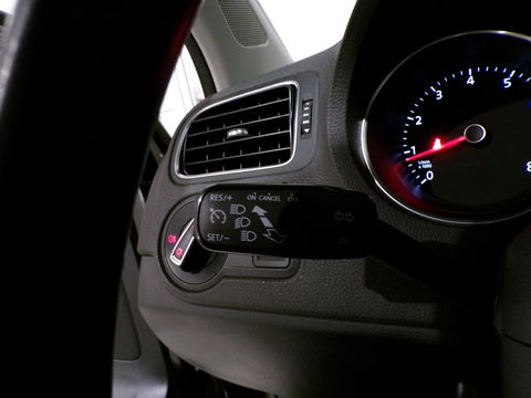 Volkswagen Polo 1.2 TSI Comfortline "1e eigenaar" Bluetooth Cruise-control Airco 4-Seizoenen banden Garantie Rijklaar-prijs