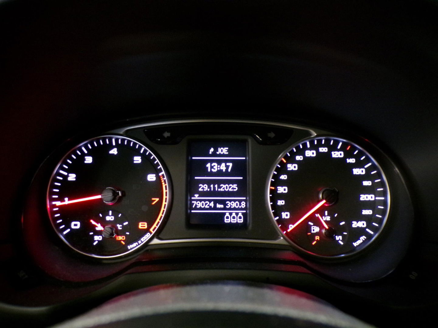 Audi A1 Sportback 1.2 TFSI Admired S-Line "Origineel NL!" 1e eigenaar " Bluetooth 17"Velgen Cruise-control Garantie Nieuwe APK !